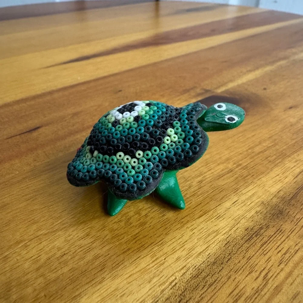 Green‎ beaded shell turtle Mexico style